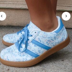 Floral Blue Sneakers with Gum Sole